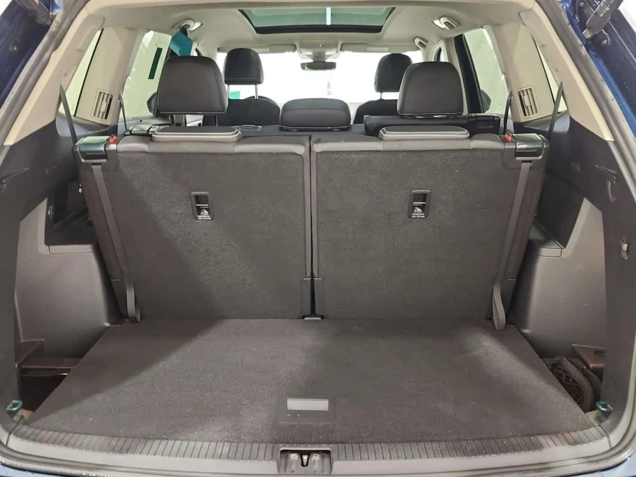 VW Atlas HIGHLINE* CARFAX* АВТОКРЕДИТ БЕЗ ПЪРВОНАЧАЛНА ВНОС, снимка 14 - Автомобили и джипове - 55786038