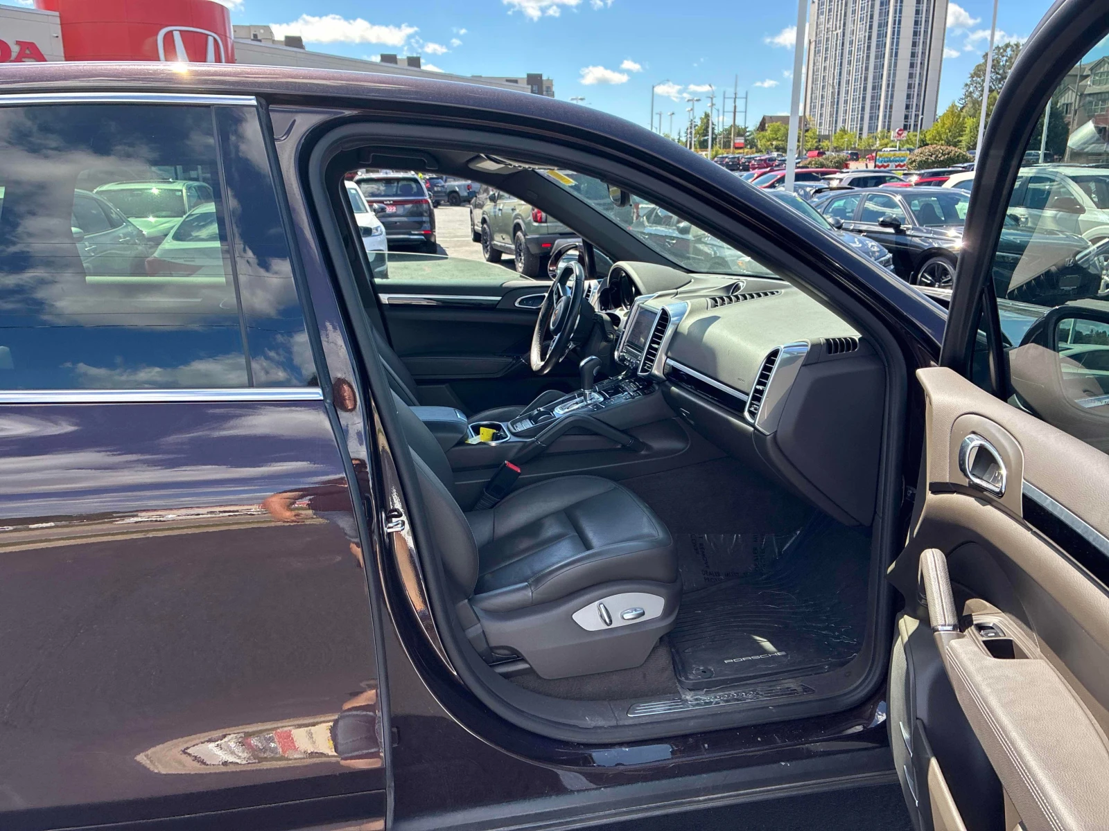 Porsche Cayenne * AWD * CARFAX *  ОПЦИЯ ЗА ФИНАНСИРАНЕ, снимка 11 - Автомобили и джипове - 55850182
