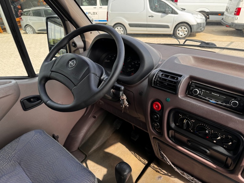 Opel Movano 2.2DTI 9-местен + Рампа Клима, снимка 11 - Бусове и автобуси - 46446711