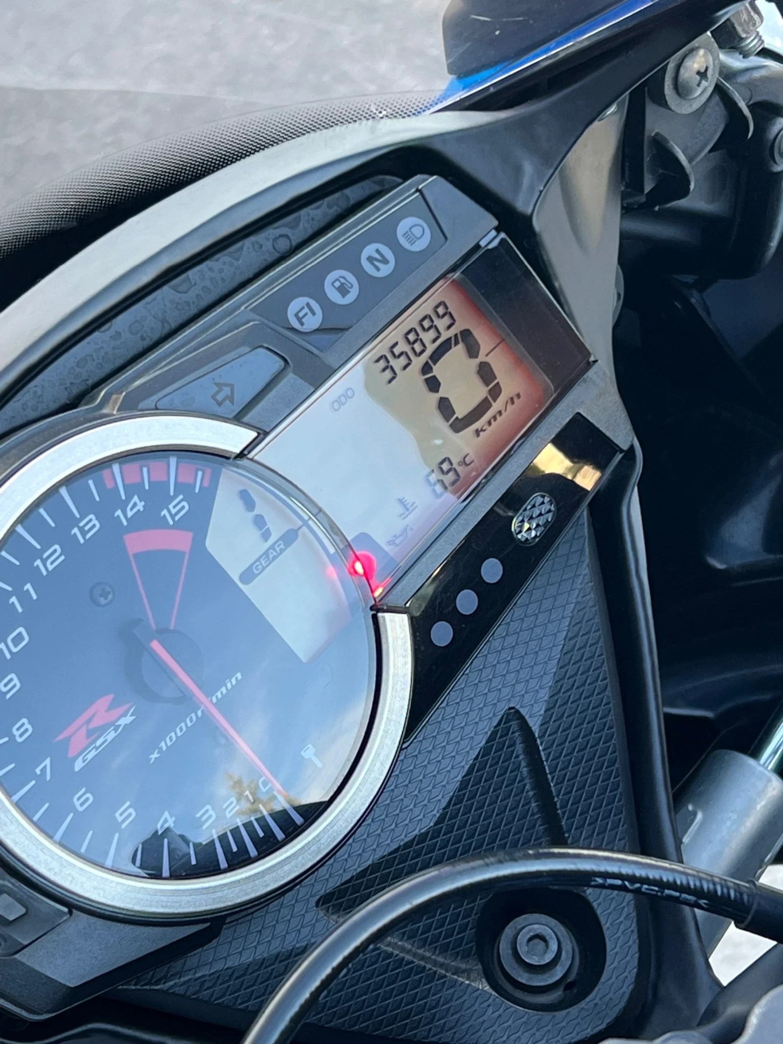 Suzuki Gsxr 1000 L2 - изображение 8