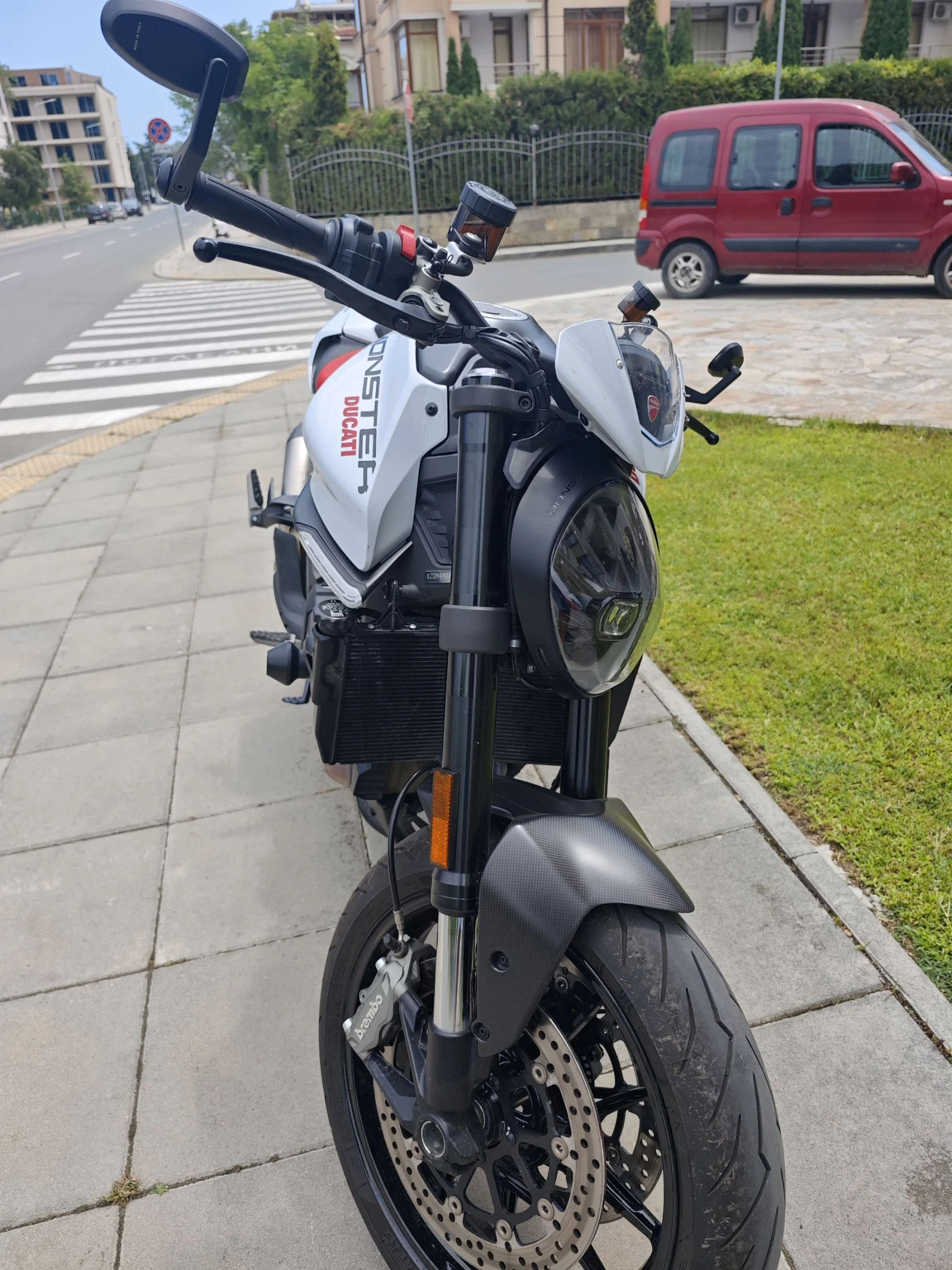 Ducati Monster 937 - изображение 4