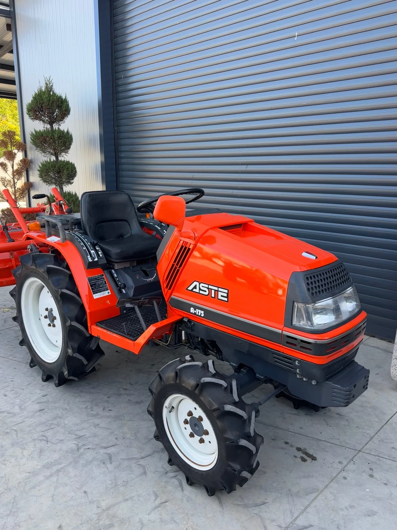 Трактор Kubota Aste A175, снимка 1