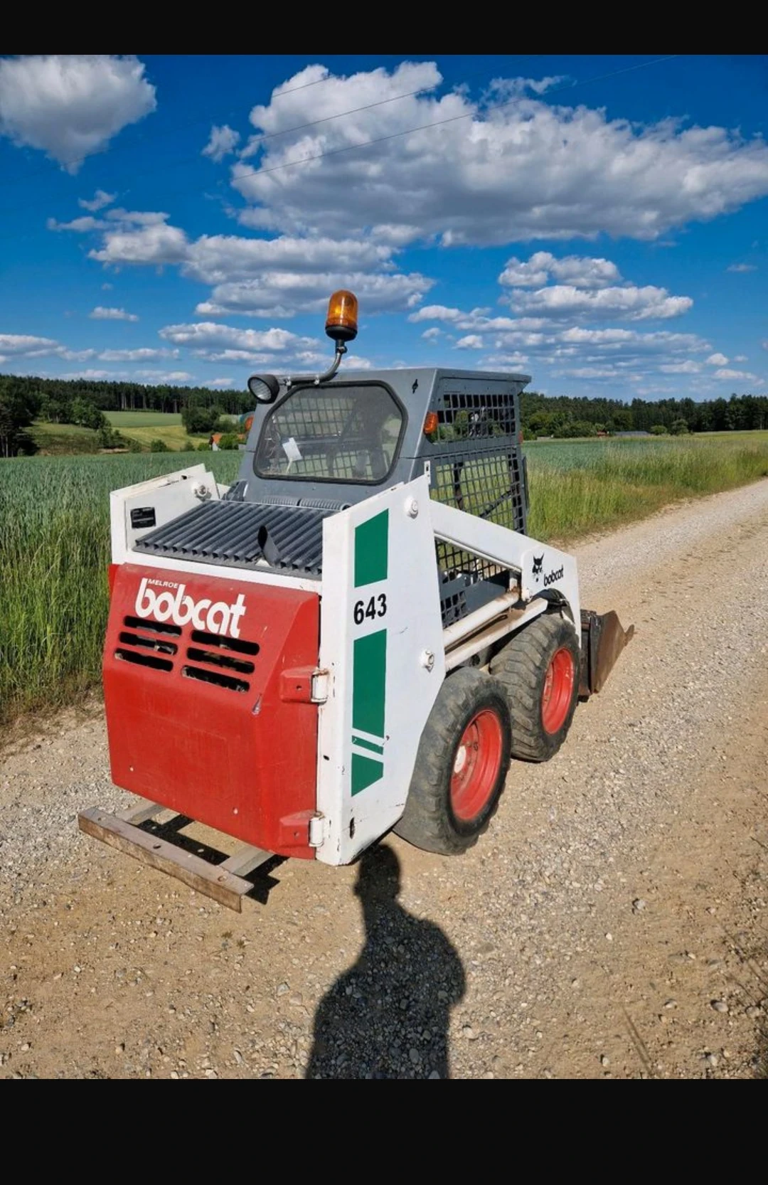 Мини челни товарачи Bobcat 643 - изображение 4