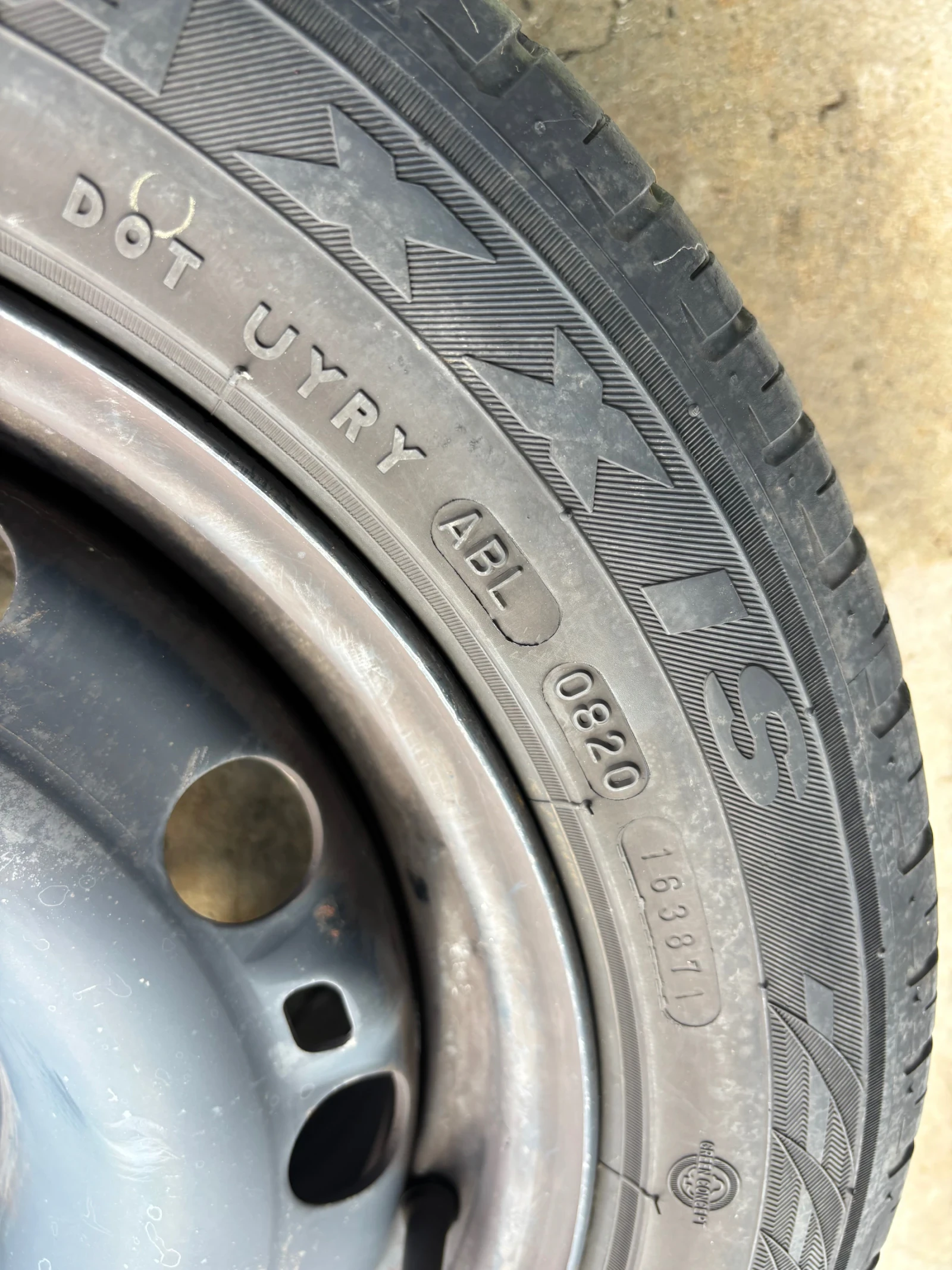 Гуми с джанти Maxxis 195/55R15, снимка 8 - Гуми и джанти - 54376526