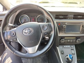 Toyota Auris, снимка 6 - Автомобили и джипове - 45250986