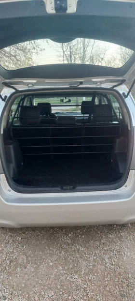 Toyota Corolla verso 2.2 d4d - 6800 лв. / 3476.78 € - 40668278 6