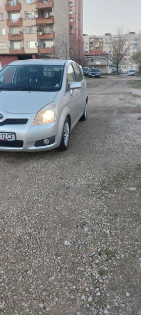 Toyota Corolla verso 2.2 d4d - 6800 лв. / 3476.78 € - 40668278 2