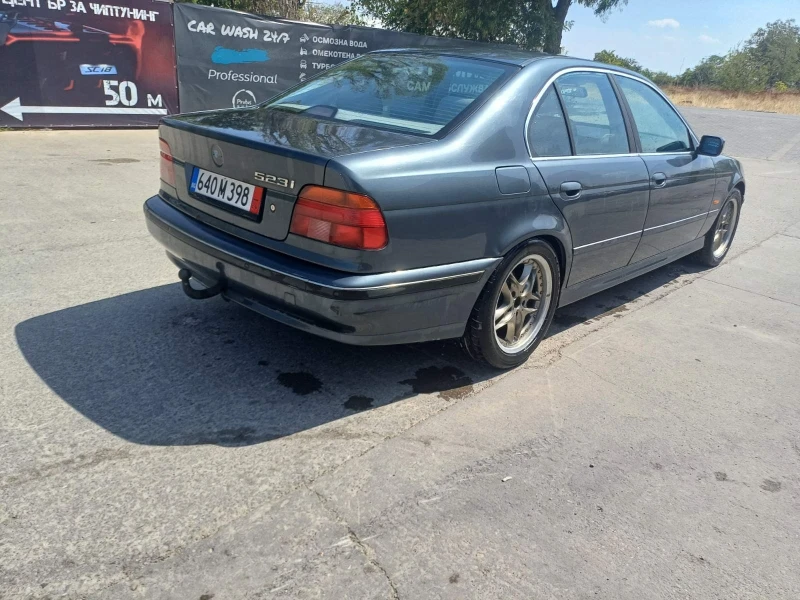 BMW 523, снимка 5 - Автомобили и джипове - 47535561