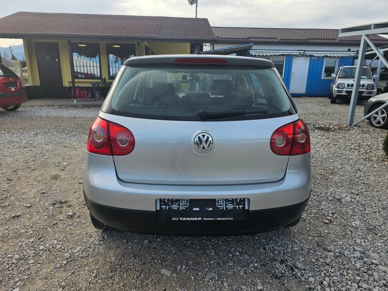 VW Golf 1.9 TDI КЛИМАТРОНИК 105 кс , снимка 4 - Автомобили и джипове - 48440596