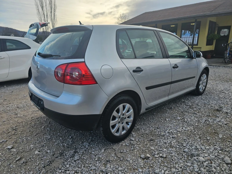 VW Golf 1.9 TDI КЛИМАТРОНИК 105 кс , снимка 5 - Автомобили и джипове - 48440596