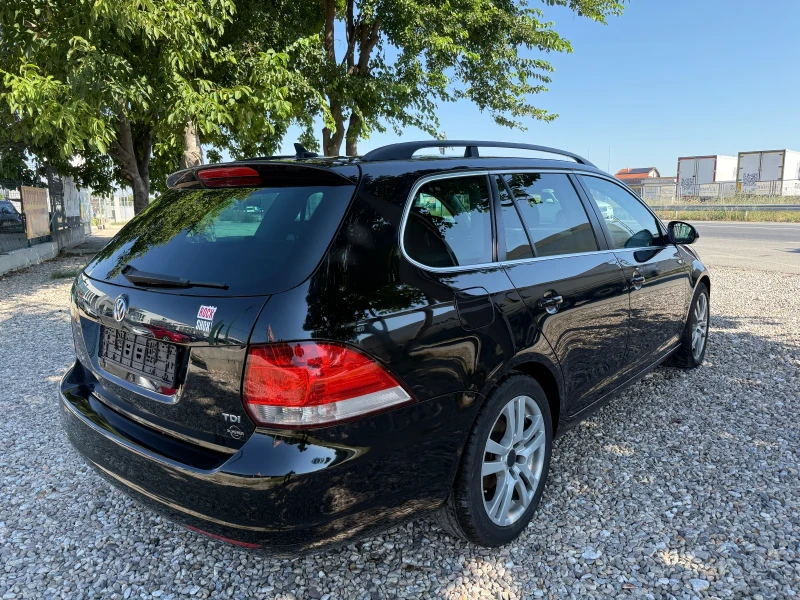 VW Golf 1.6 TDI, снимка 6 - Автомобили и джипове - 48471609