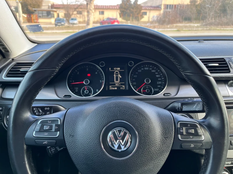 VW Passat 1.6TDI, снимка 9 - Автомобили и джипове - 48926299