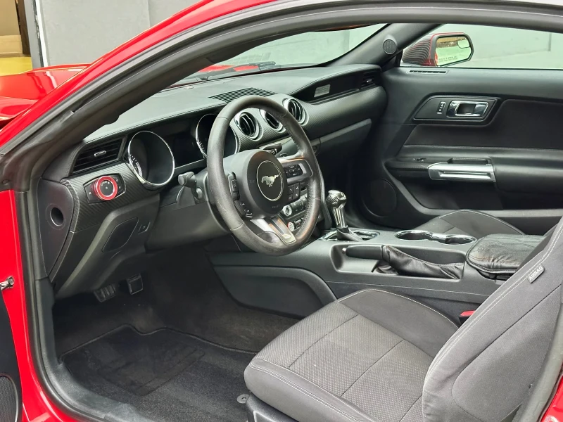 Ford Mustang 3.7 Автоматик, снимка 8 - Автомобили и джипове - 52777500