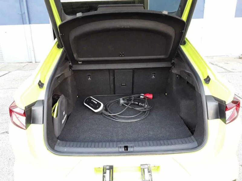 Skoda Enyaq 82 kWh - AWD vrs 299hp mamba green, снимка 8 - Автомобили и джипове - 52290605