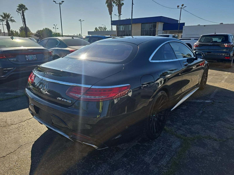 Mercedes-Benz S 63 AMG 4MATIC Coupe, снимка 3 - Автомобили и джипове - 52690546