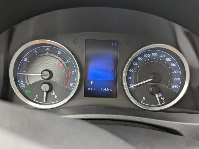 Toyota Corolla 1.6 Бензин, снимка 12 - Автомобили и джипове - 52805873