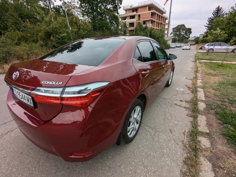 Toyota Corolla 1.6 Бензин, снимка 7 - Автомобили и джипове - 52805873