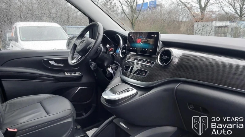 Mercedes-Benz V 300 d extralang 4Matic Avantgarde Edition, снимка 7 - Автомобили и джипове - 53167234