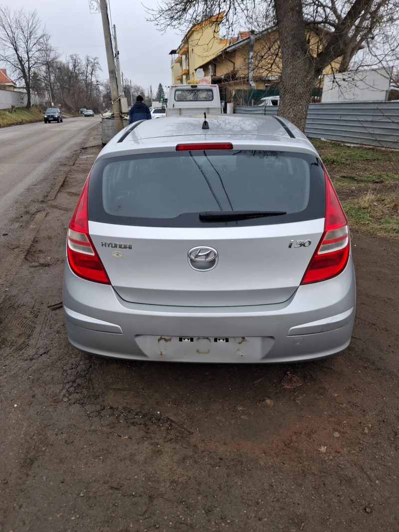 Hyundai I30 1.4benzin.НА ЧАСТИ, снимка 4 - Автомобили и джипове - 53209510