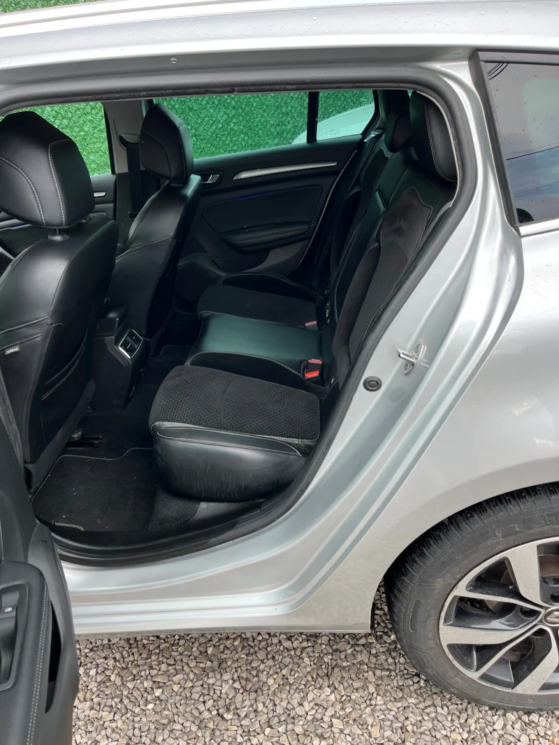 Renault Megane, снимка 8 - Автомобили и джипове - 53406460