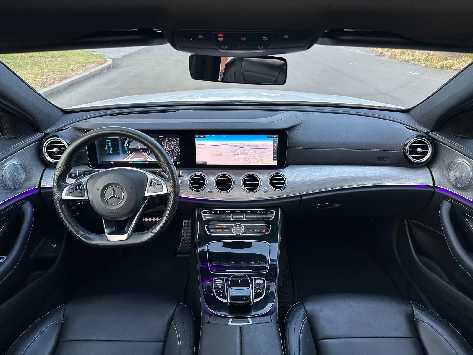 Mercedes-Benz E 220 d AMG PREMIUM PLUS - изображение 9