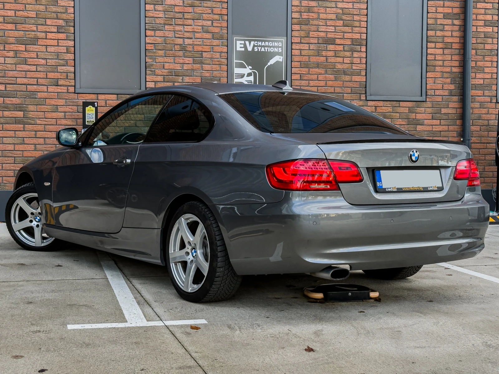 BMW 320 D LCI - изображение 6