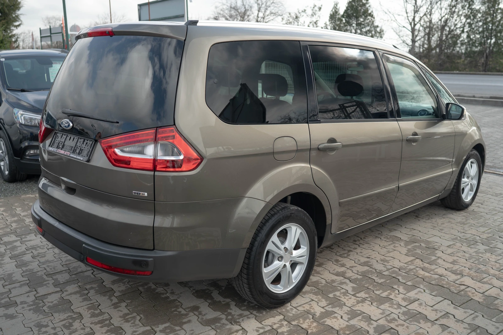 Ford Galaxy 2.0* 2010г* 140кс* 6ск* фейслифт - изображение 7