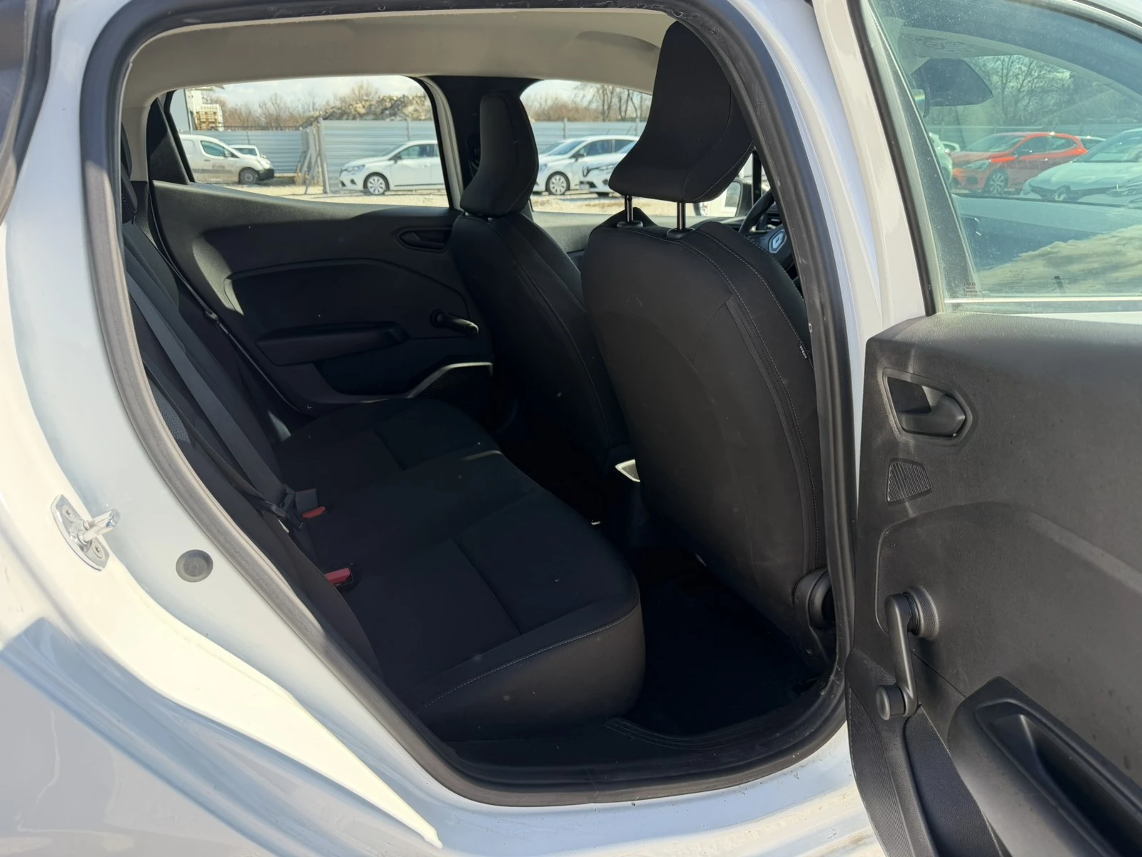 Renault Clio 1.0TCe 92k.c. | Mobile.bg � ����������� 12