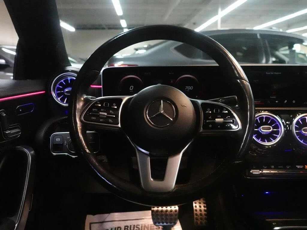 Mercedes-Benz CLA 250 DIGITAL* ПАНОРАМА* ПАМЕТ* КАМЕРА - изображение 8