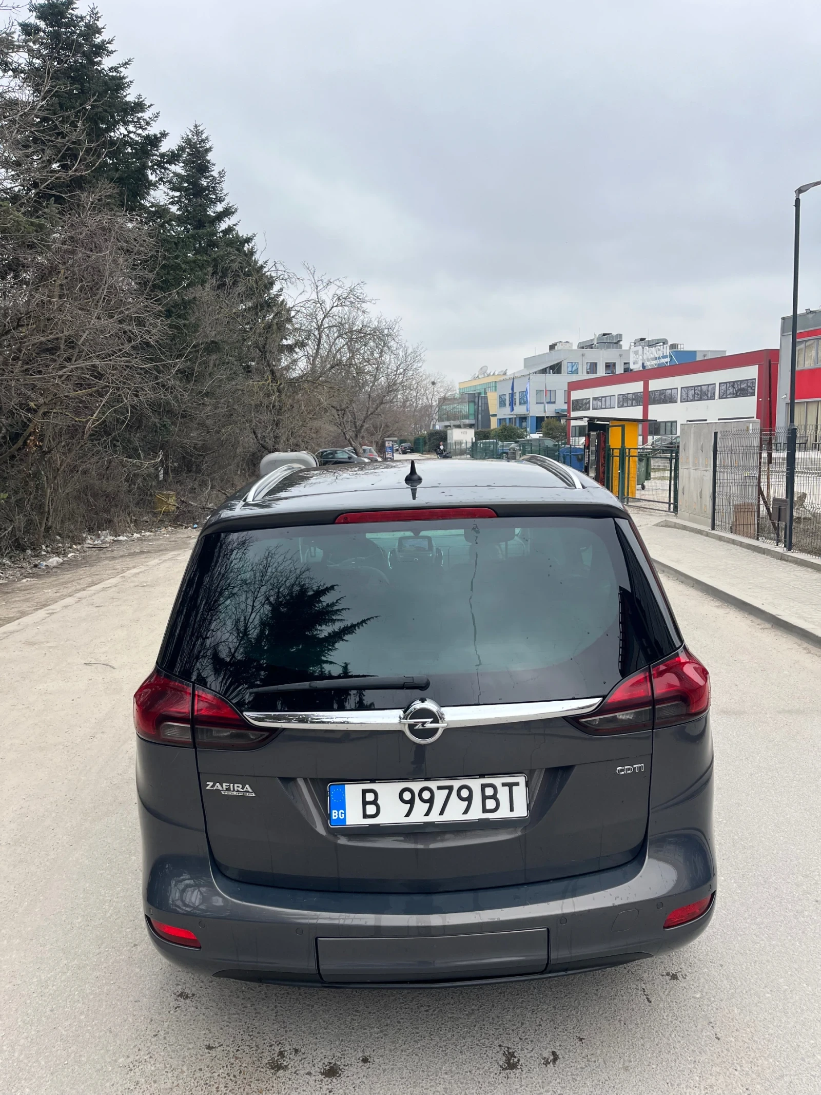 Opel Zafira Tourer, снимка 4 - Автомобили и джипове - 53835730