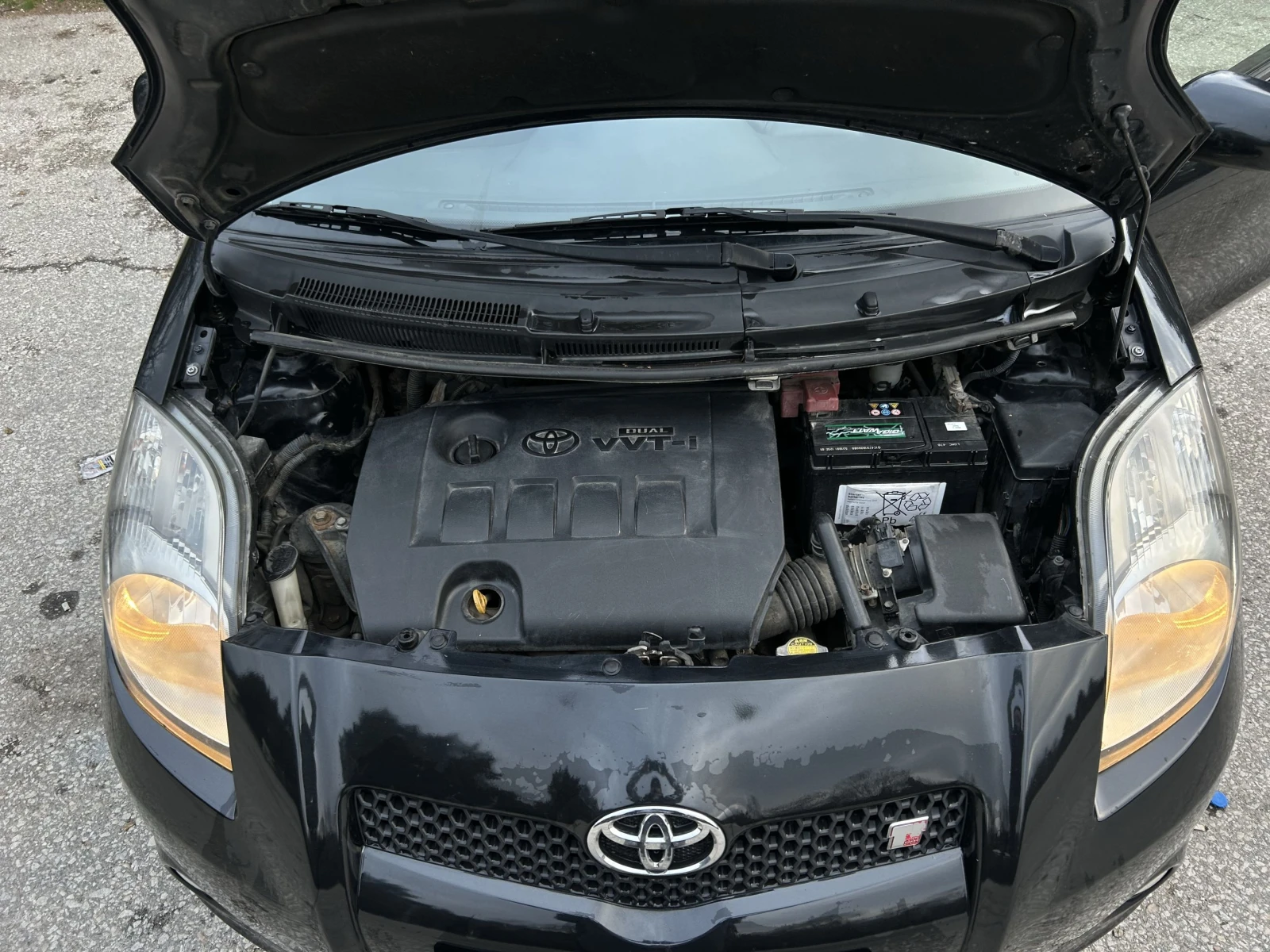 Toyota Yaris 1.8 Ts, снимка 13 - Автомобили и джипове - 53986662