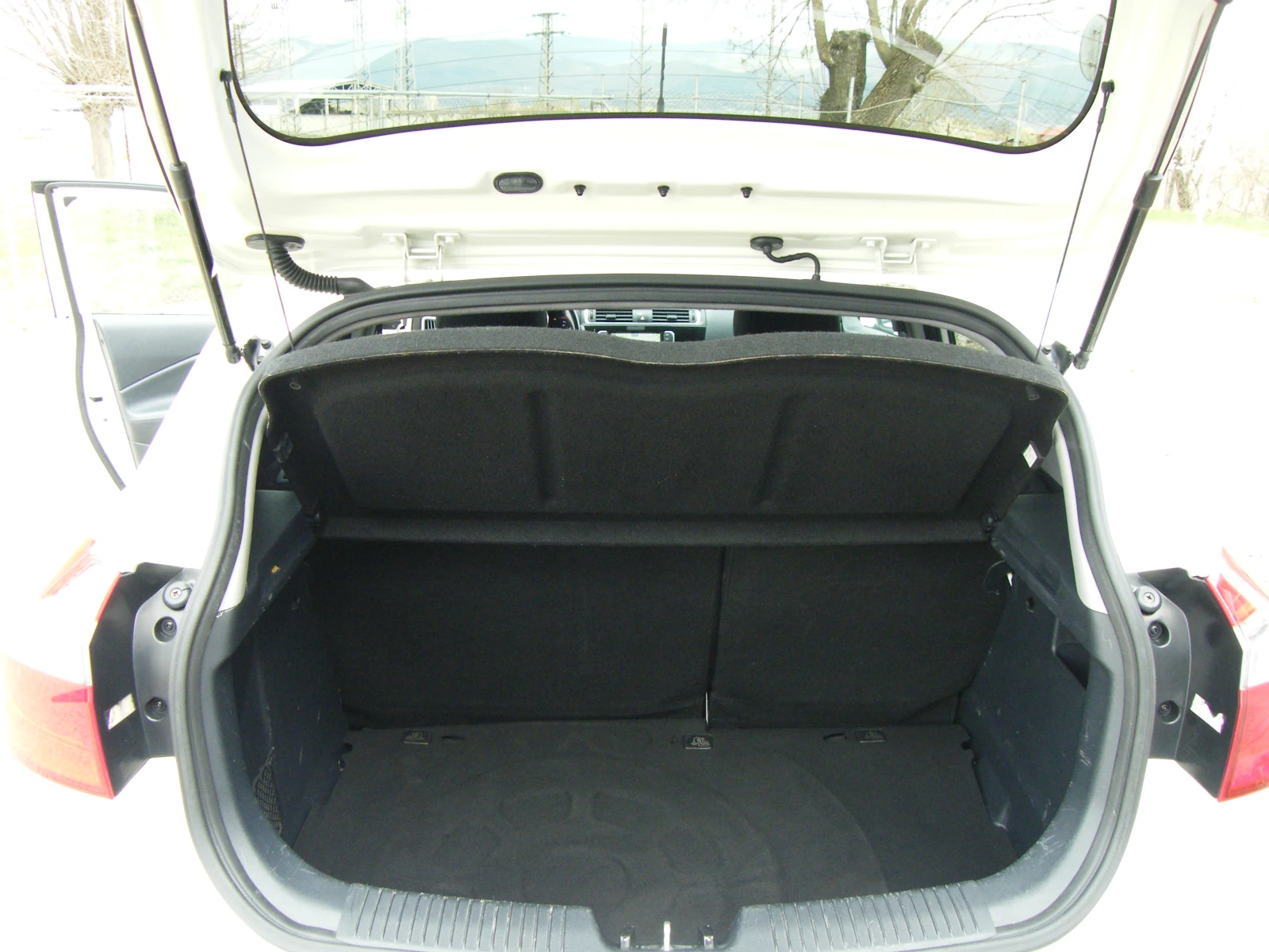 Kia Rio 1.4CRDI NAVI EURO 6B, снимка 13 - Автомобили и джипове - 53998449