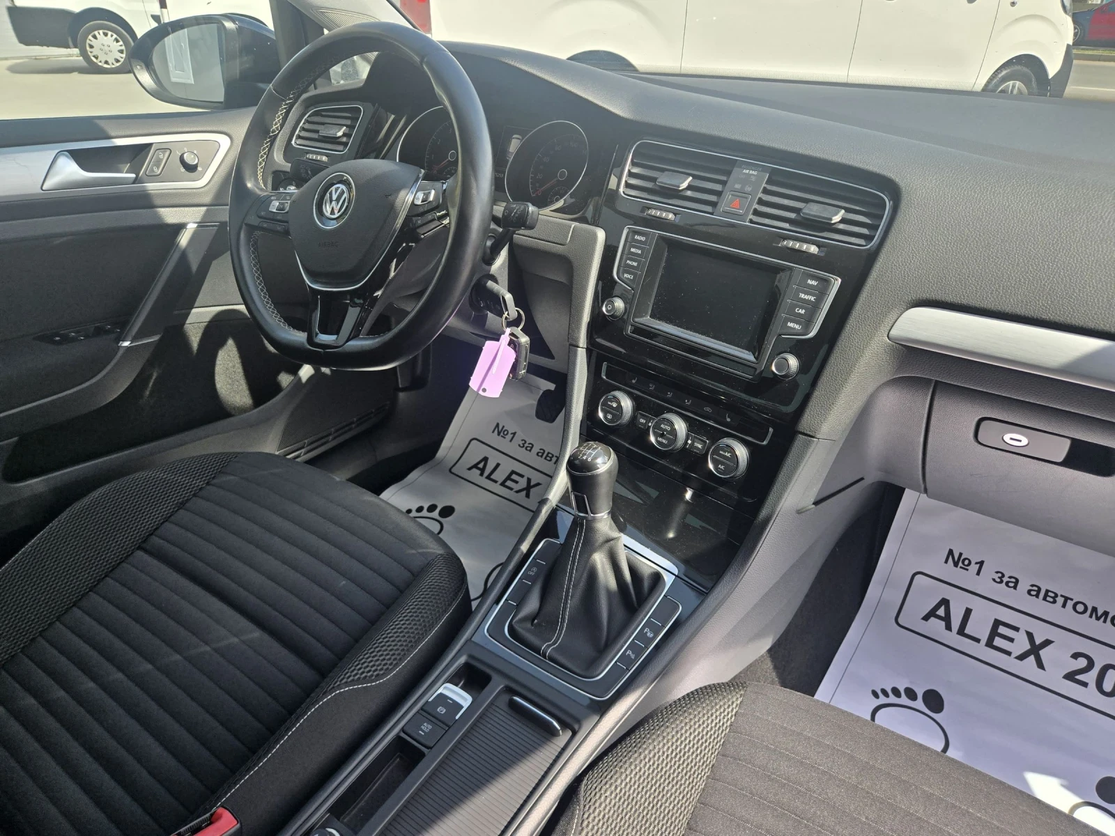 VW Golf, снимка 8 - Автомобили и джипове - 54615391