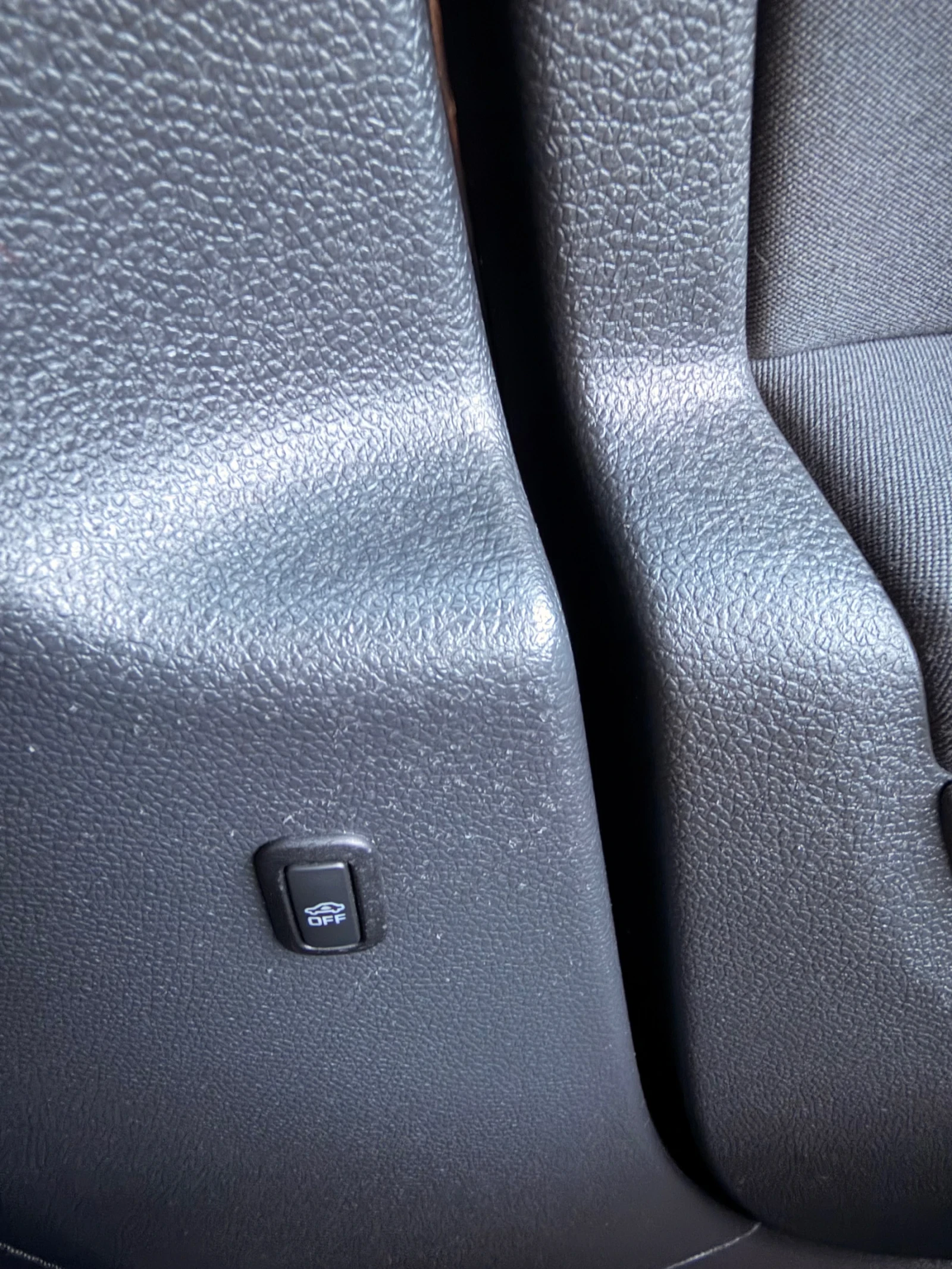 VW Golf 2.0 TDI 140 к.с * 4-Motion* , снимка 14 - Автомобили и джипове - 54647172