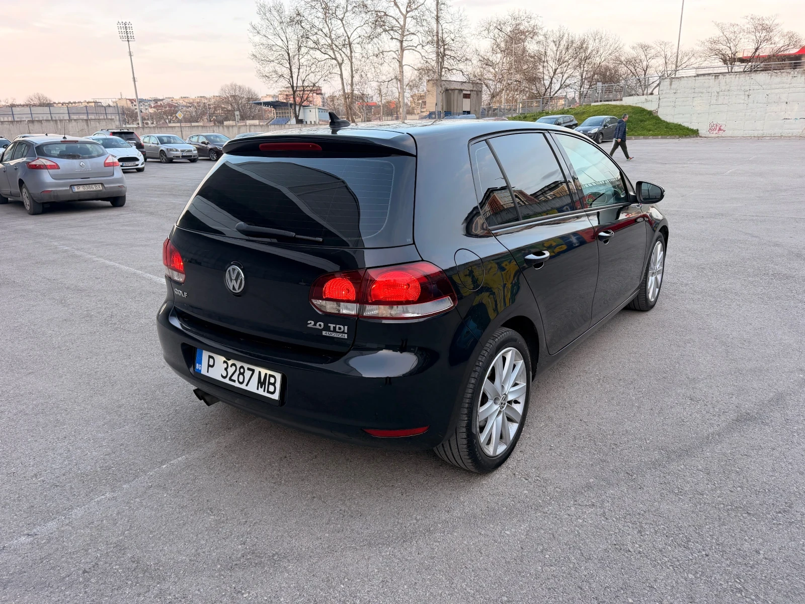 VW Golf 2.0 TDI 140 к.с * 4-Motion* , снимка 4 - Автомобили и джипове - 54647172