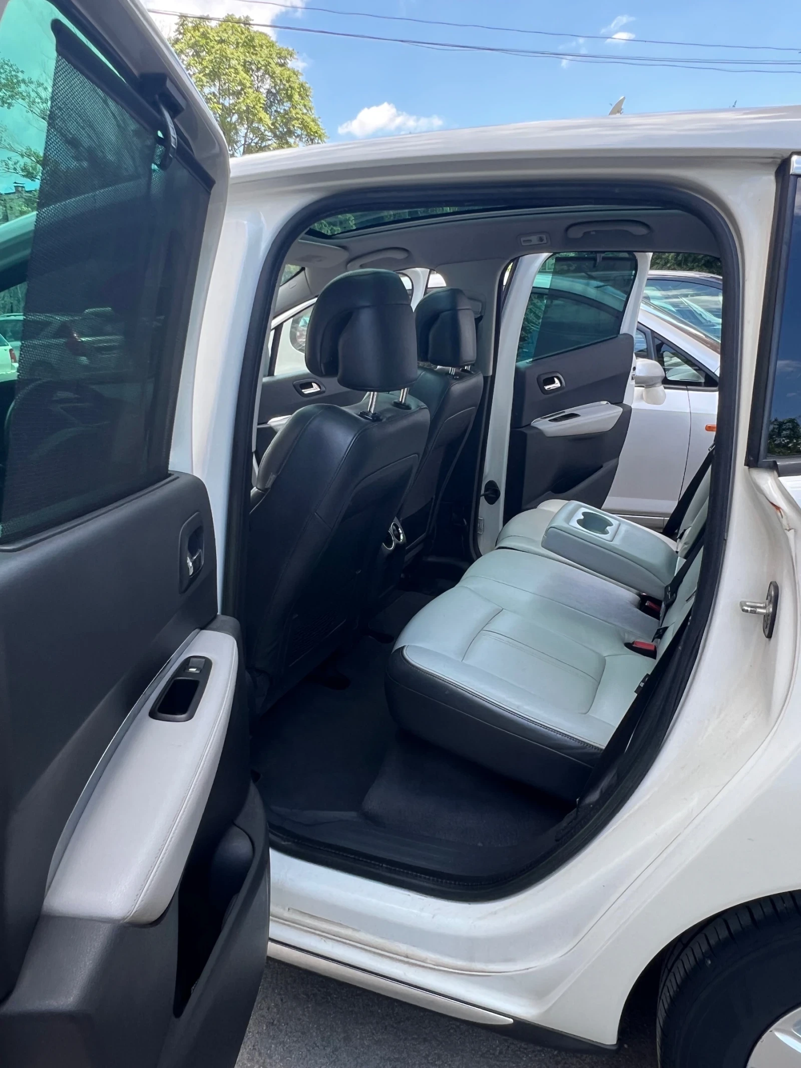 Peugeot 3008 2.0 HDi HYbrid4, снимка 9 - Автомобили и джипове - 54667619
