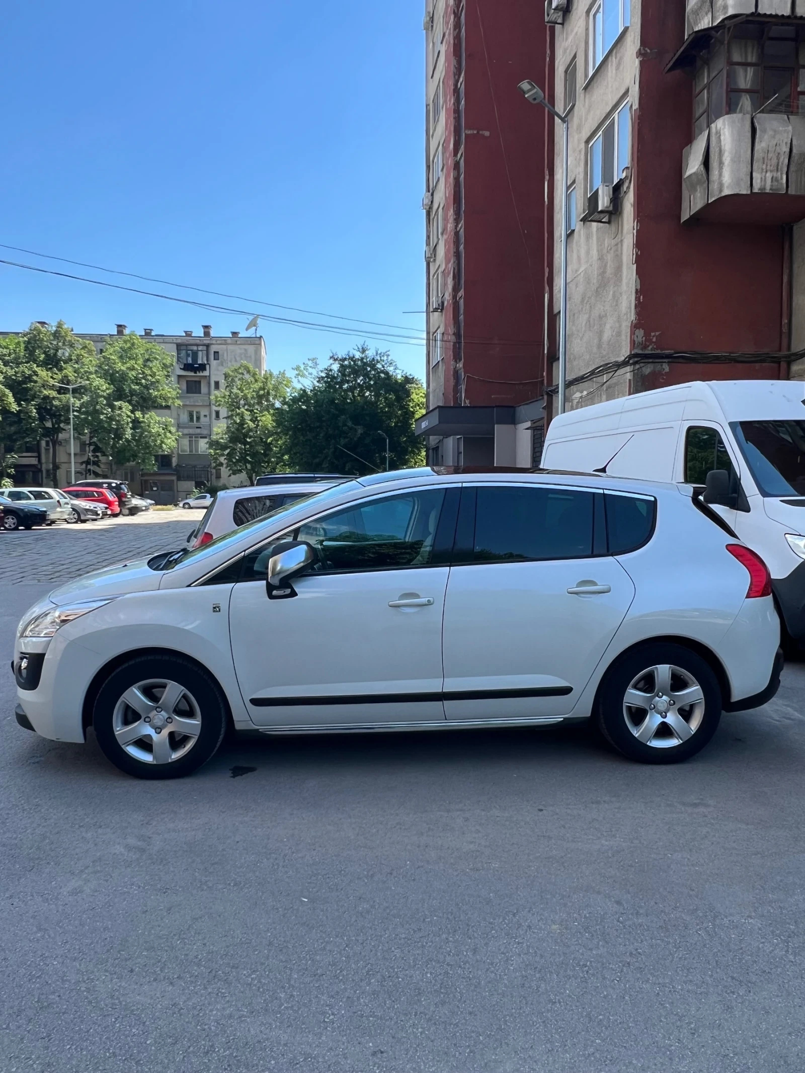 Peugeot 3008 2.0 HDi HYbrid4, снимка 3 - Автомобили и джипове - 54667619