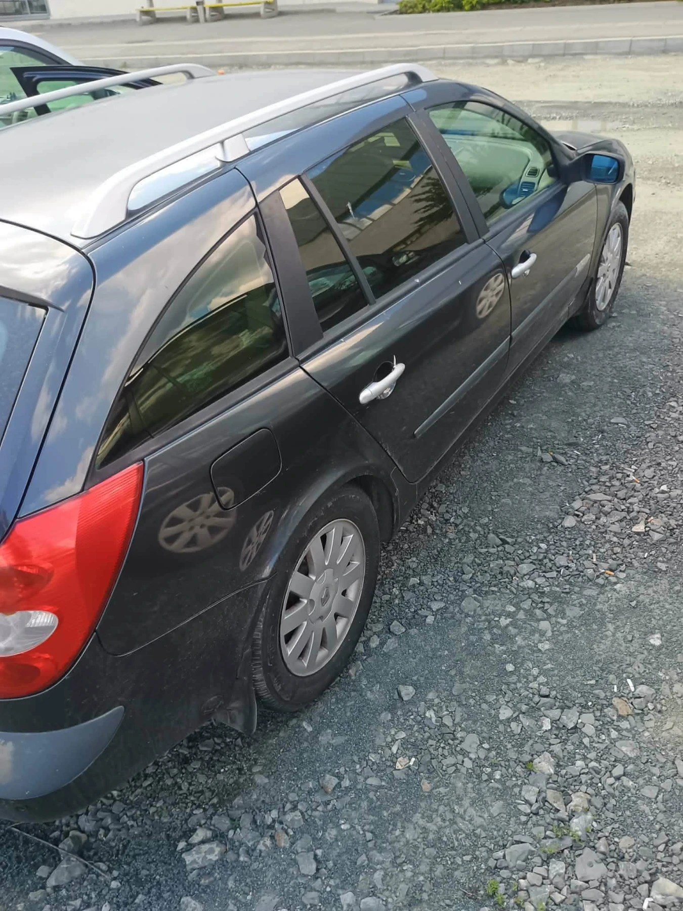 Renault Laguna, снимка 3 - Автомобили и джипове - 54965384