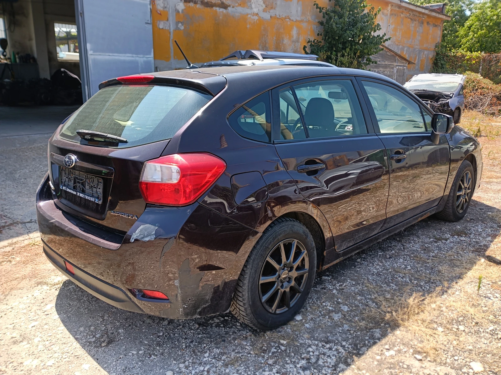 Subaru Impreza 1.6 benzin 4X4, снимка 3 - Автомобили и джипове - 55394012