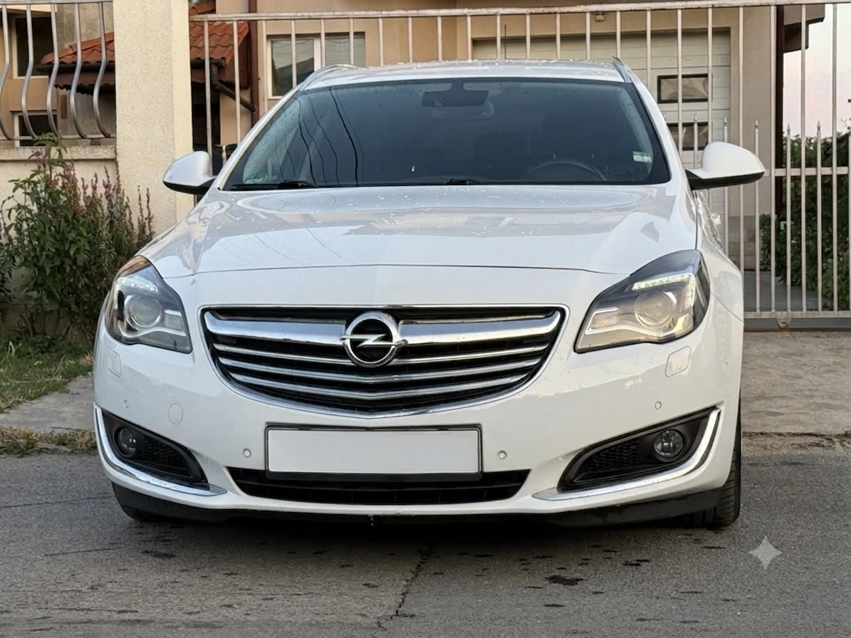 Opel Insignia 2.0CDTI AUTOMATIC, снимка 4 - Автомобили и джипове - 55452910