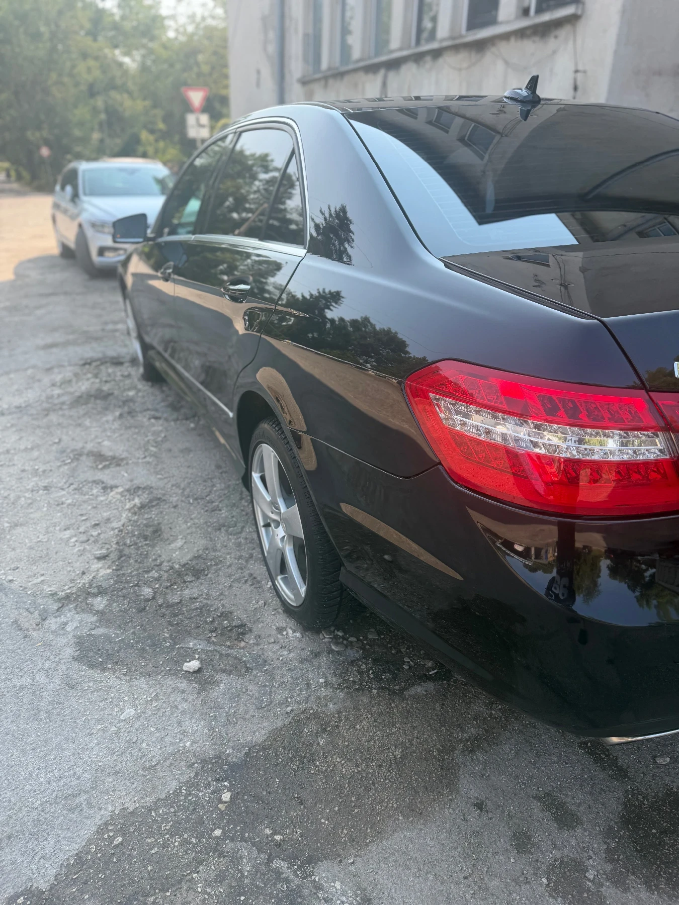Mercedes-Benz E 350, снимка 6 - Автомобили и джипове - 55593784