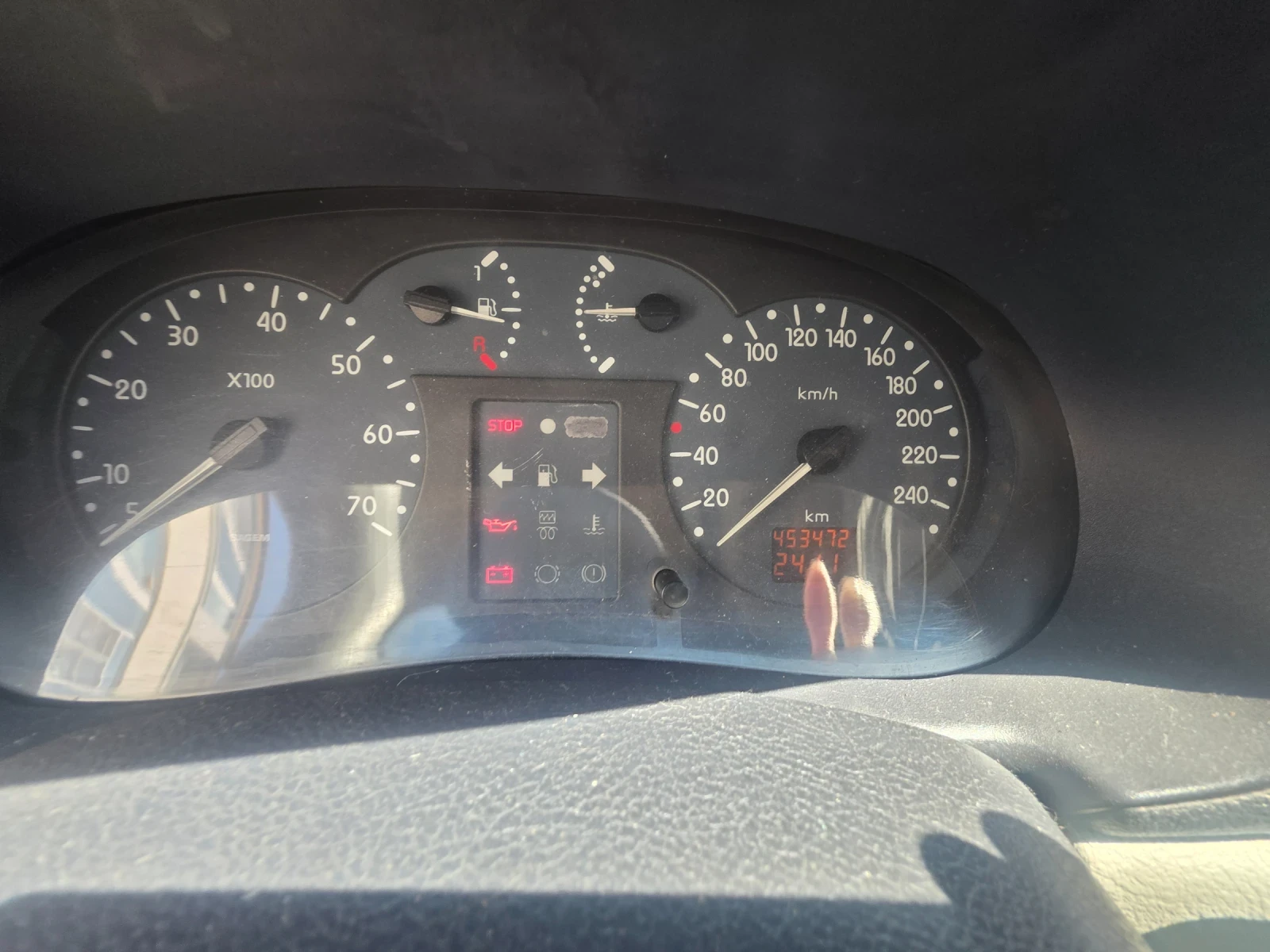 Renault Clio, снимка 8 - Автомобили и джипове - 55890641