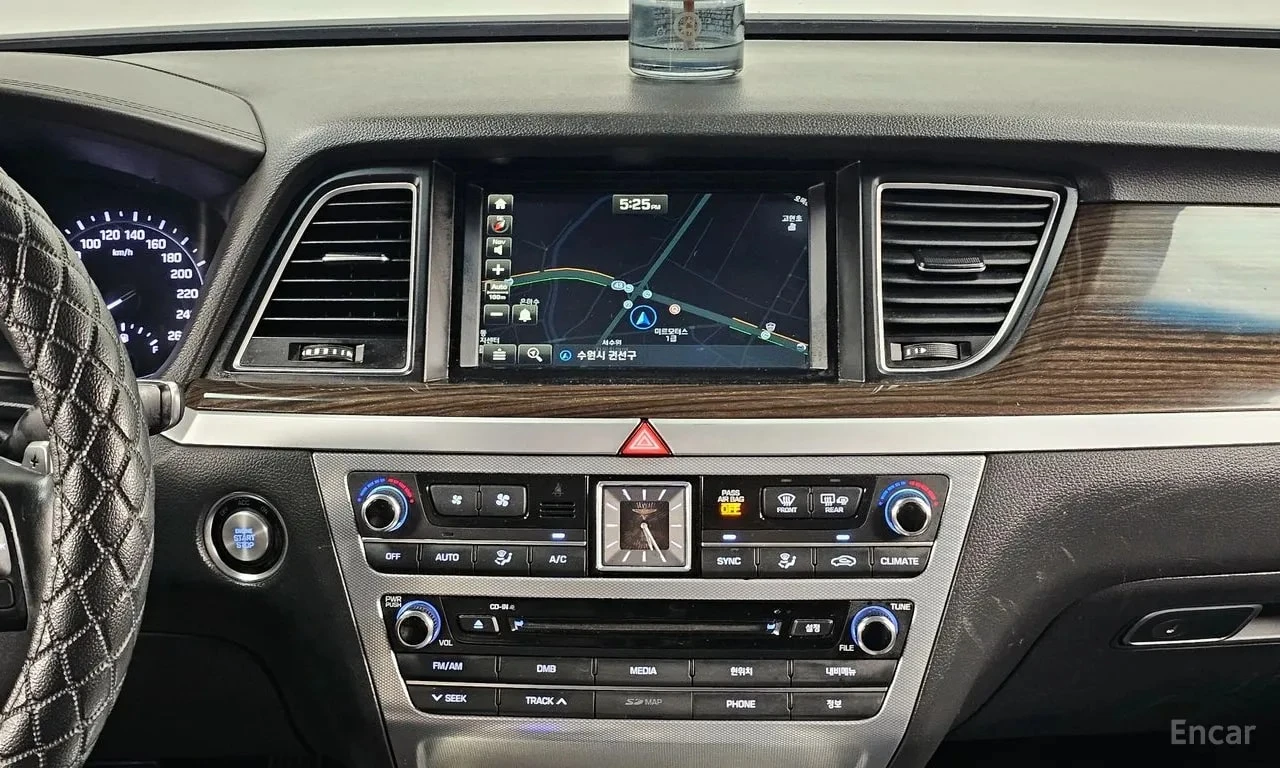 Genesis G80 3.3 GDI AWD* КАМЕРИ* ПОДГРЕВ* ОБДУХВАНЕ* АВТОКРЕДИ, снимка 14 - Автомобили и джипове - 55976526