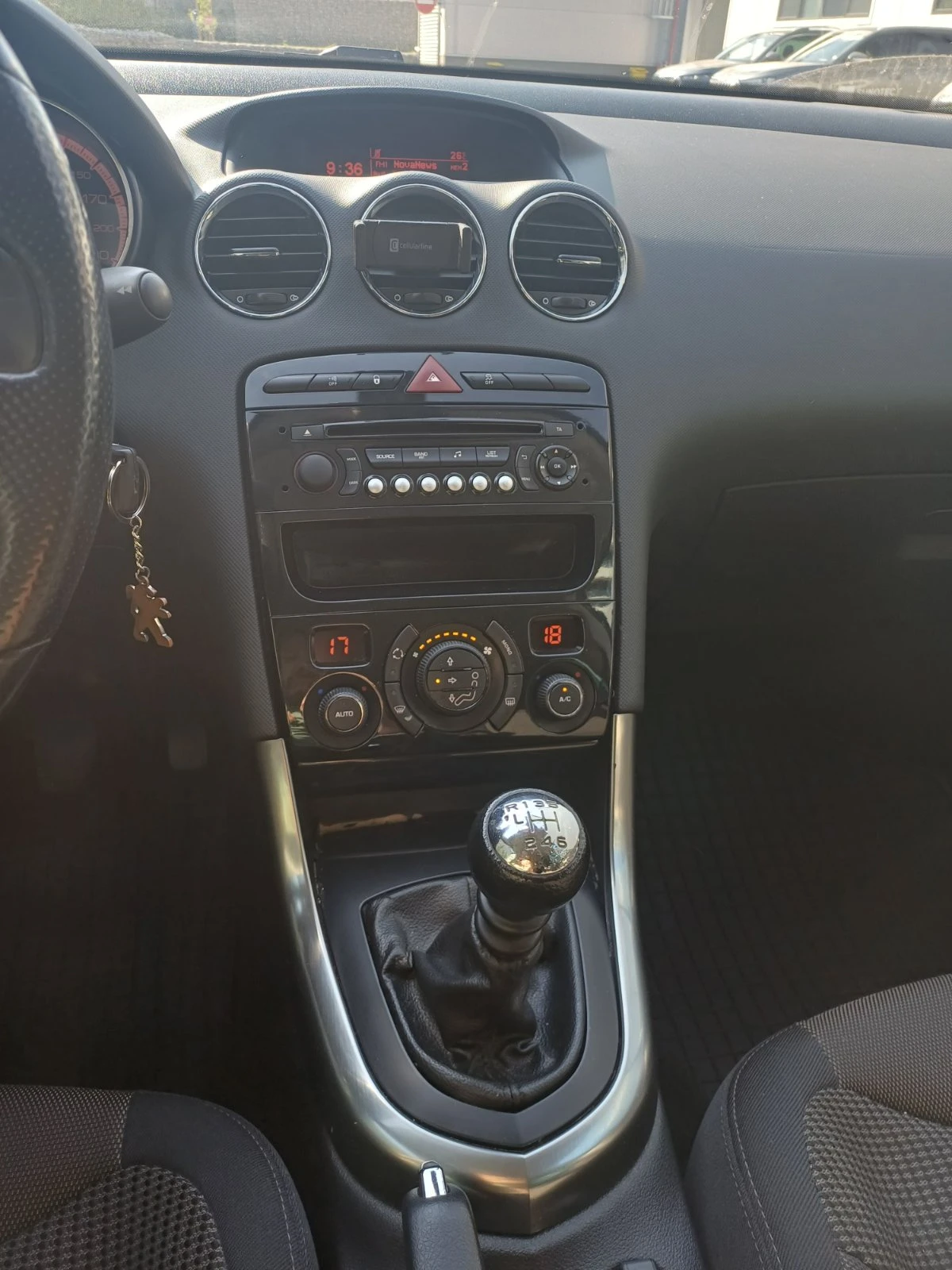 Peugeot 308 1.6 HDI, снимка 5 - Автомобили и джипове - 56126780