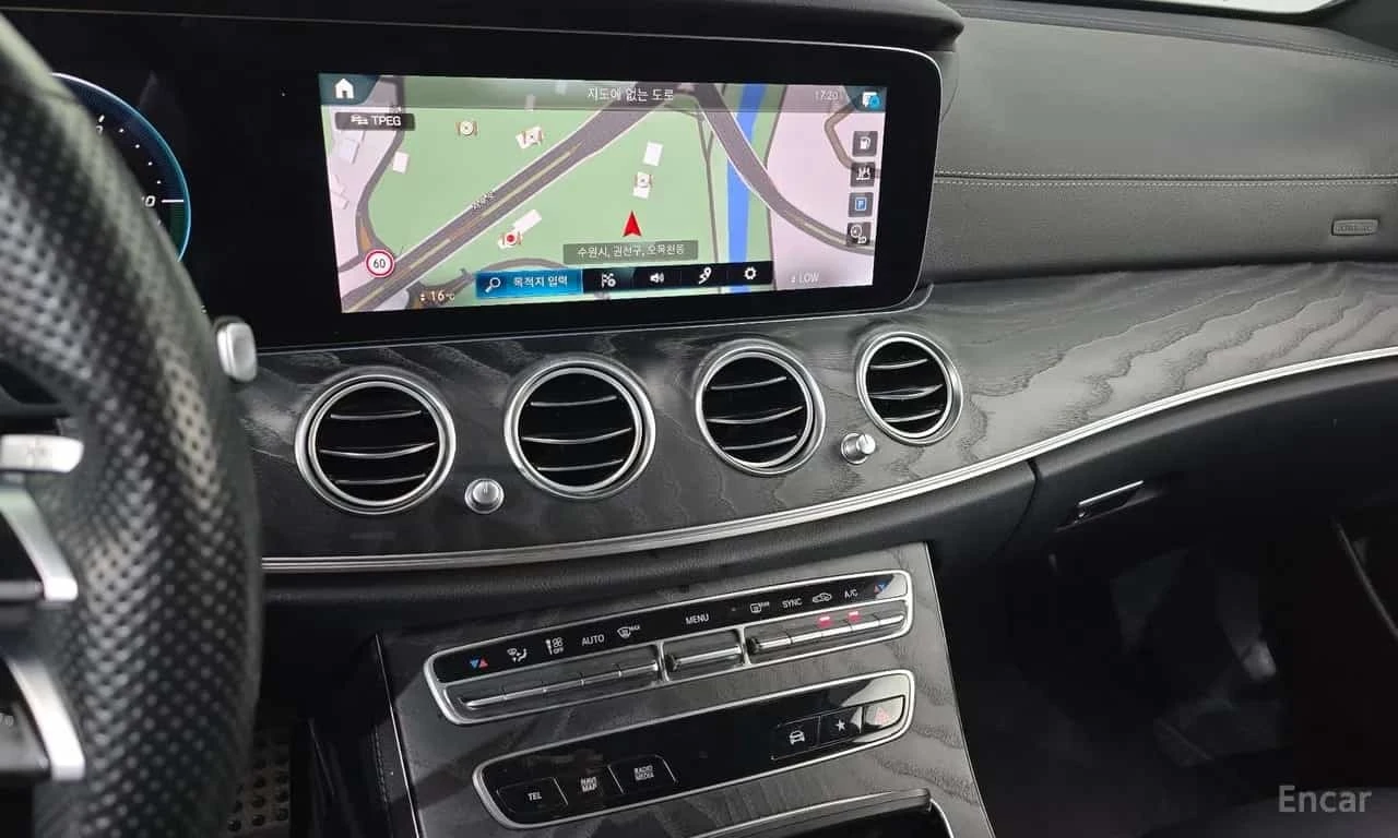 Mercedes-Benz E 220 d 4MATIC AMG Line  / ���� �� �������� | Mobile.bg � ����������� 12