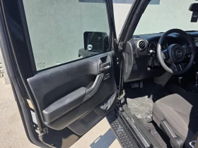 Jeep Wrangler 3.6L UNLIMITED SAHARA , снимка 8
