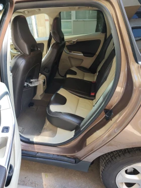 Volvo XC60 2.5 AWD, снимка 4