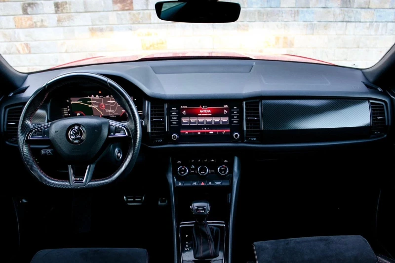 Skoda Kodiaq RS 2.0_BiTDI 240kc_4x4_DSG_2020 г._7m_Velvet Red, снимка 9 - Автомобили и джипове - 52265153