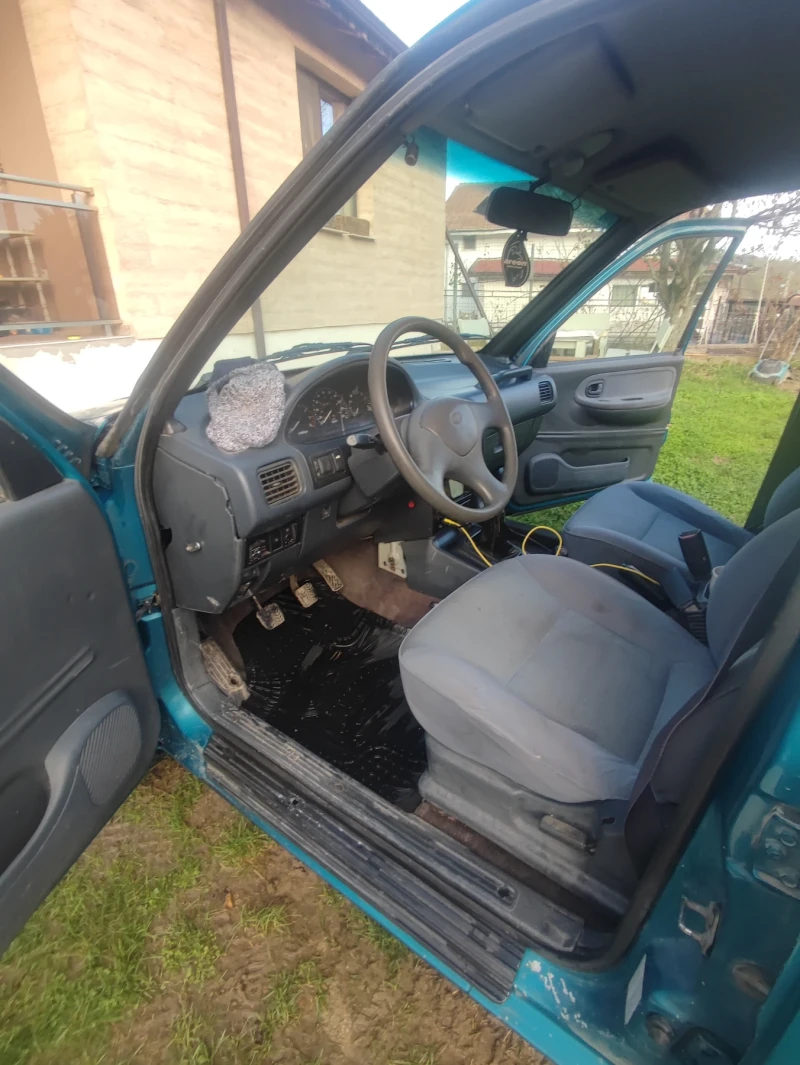 Kia Sportage 2.0, снимка 10 - Автомобили и джипове - 52616386