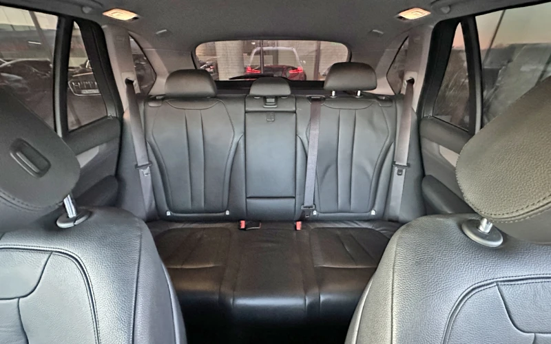 BMW X5 xDrive30d, снимка 8 - Автомобили и джипове - 53108106